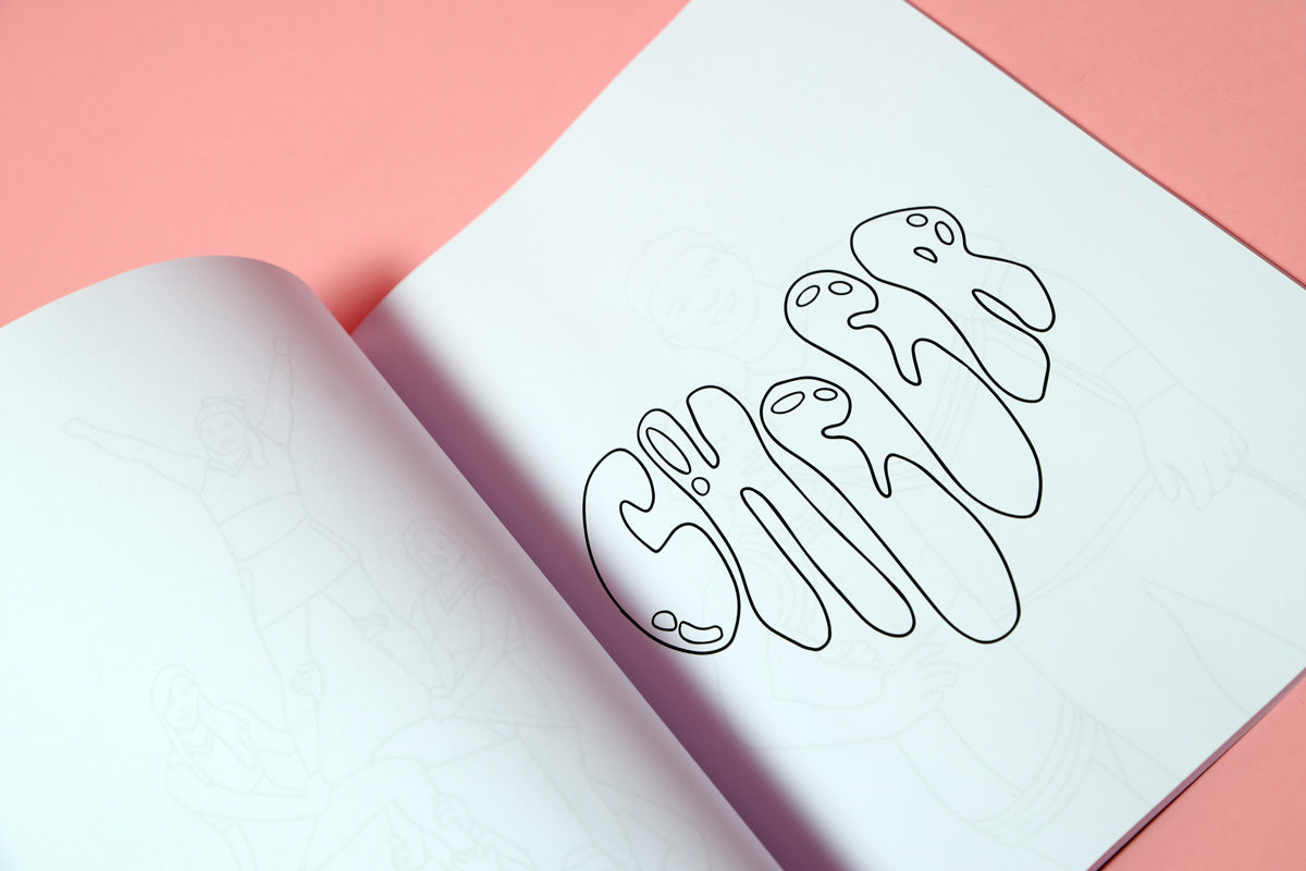 Blick ins Malbuch mit dem Thema Cheerleading. Hier ist das Wort Cheer in Bubblegumschrift zum Ausmalen auf der Seite.