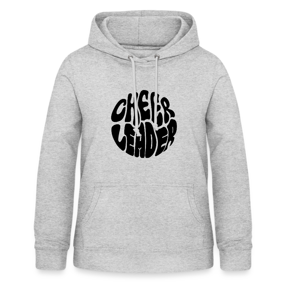 Hoodie mit Kapuze und Kangaroopocket. Die Kapuze hat Schnüre. Der Aufdurck ist: Cheerleader in einem runden Kreis in wobbly Schrift. Der Pullover ist grau.