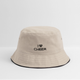 Zu sehen ist ein Bucket Hat in khaki/schwarz mit dem Aufdruck: I BOW (als Schleifensymbol) Cheer auf weißem Hintergrund